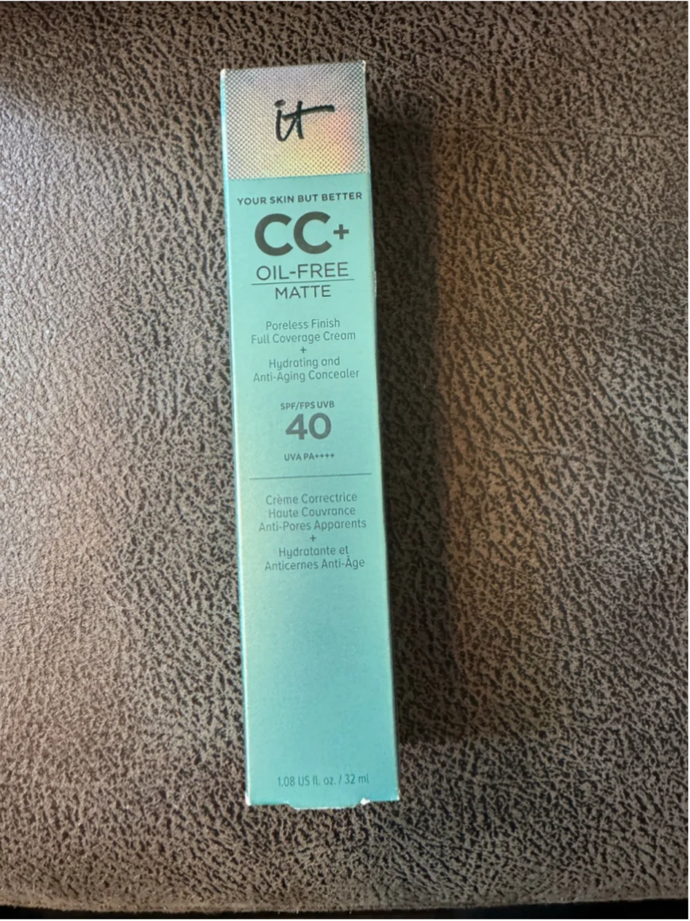 IT Cosmetics CC+ Oil-Free Matte Concealer SPF 40 “Light” - Brand New